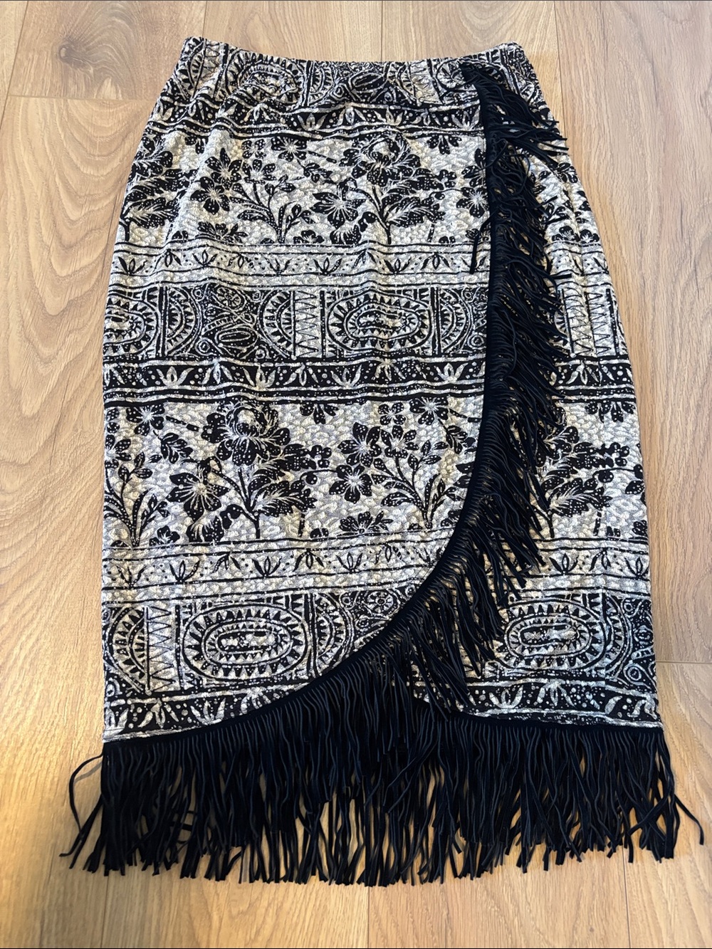 Joseph Ribkoff Black & Cream Fringe Wrap Skirt Size 10 - Picture 6 of 13